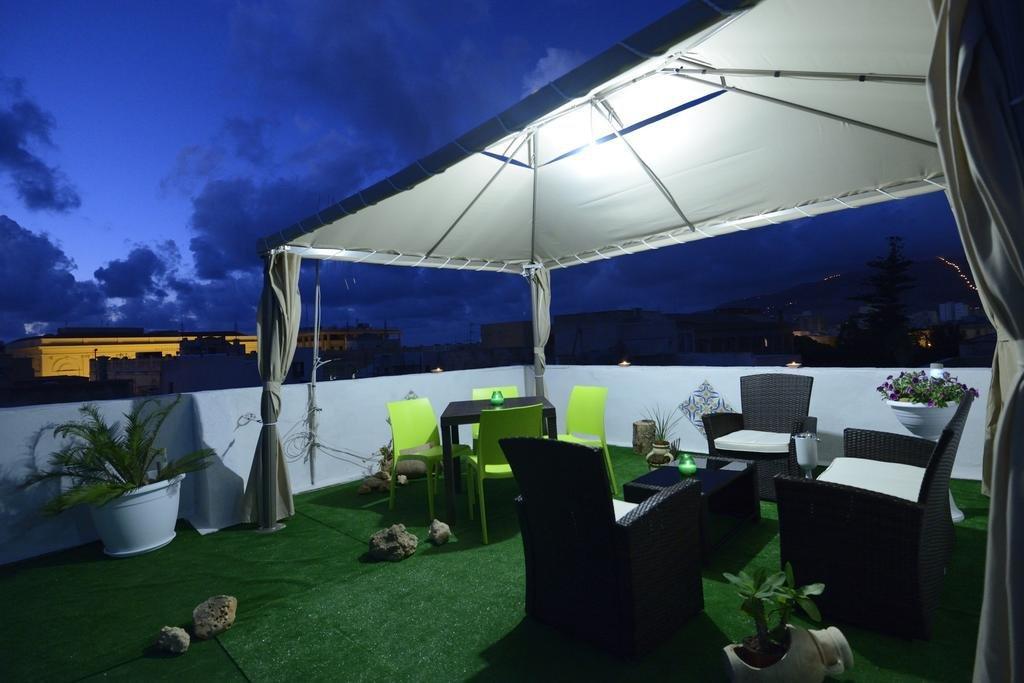 Orfani Apartments Trapani Esterno foto
